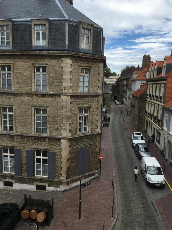 Au Coeur Des Remparts Apartment Boulogne-sur-Mer Luaran gambar